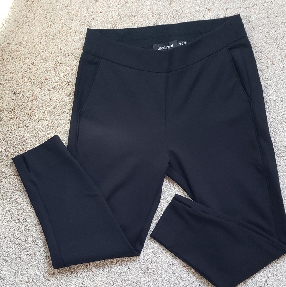 Betabrand 2 front pocket Slim Leg Pants Medium Petite Great with Short Boots!